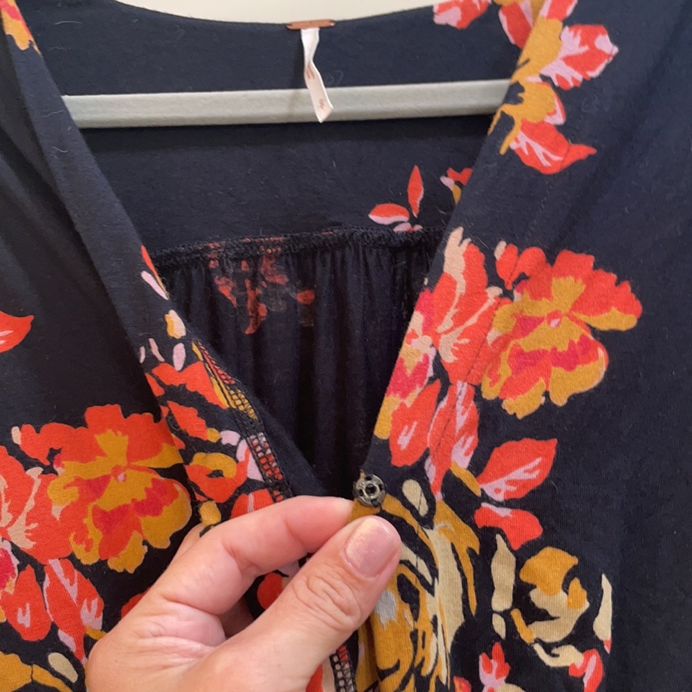 Free people cute shirt sz S - Picture 6 of 6